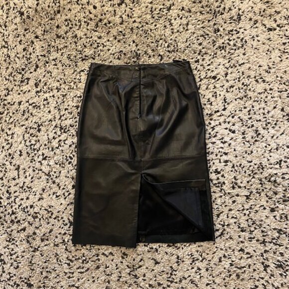 Banana Republic genuine Leather BlackPencil Skirt. Y2K. Size 2 Perfect condition - Picture 2 of 12
